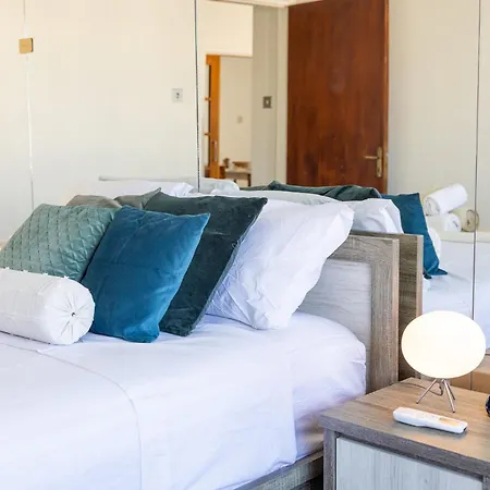Artemis Salt 3br Mackenzie * Larnaka