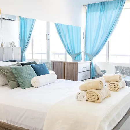 Artemis Salt 3br Mackenzie Apartment